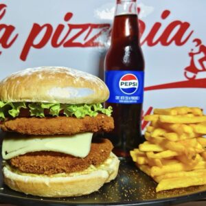 DOBLE MASTER COMBO

Doble carne, tomate, cebolla caramelizada, lechuga, queso, papa chips, salsas