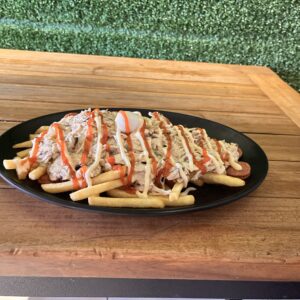 ESPECIAL

Papas a la francesa, salchicha americana, huevo de codorniz, pollo, champiñón, queso, salsas